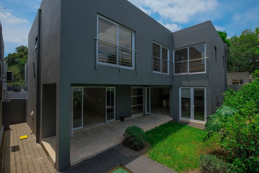 To Let 3 Bedroom Property for Rent in Illovo Gauteng