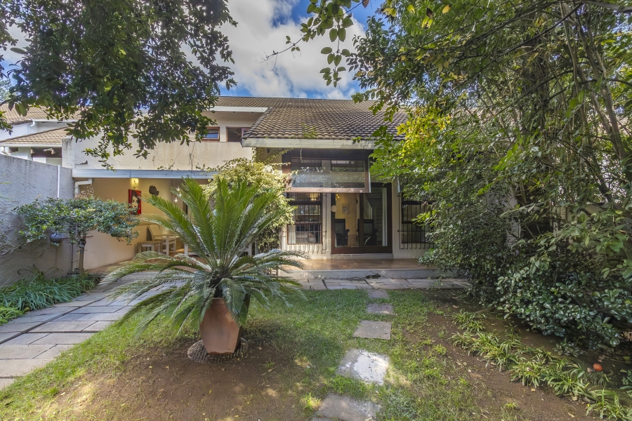4 Bedroom Property for Sale in Bryanston Gauteng