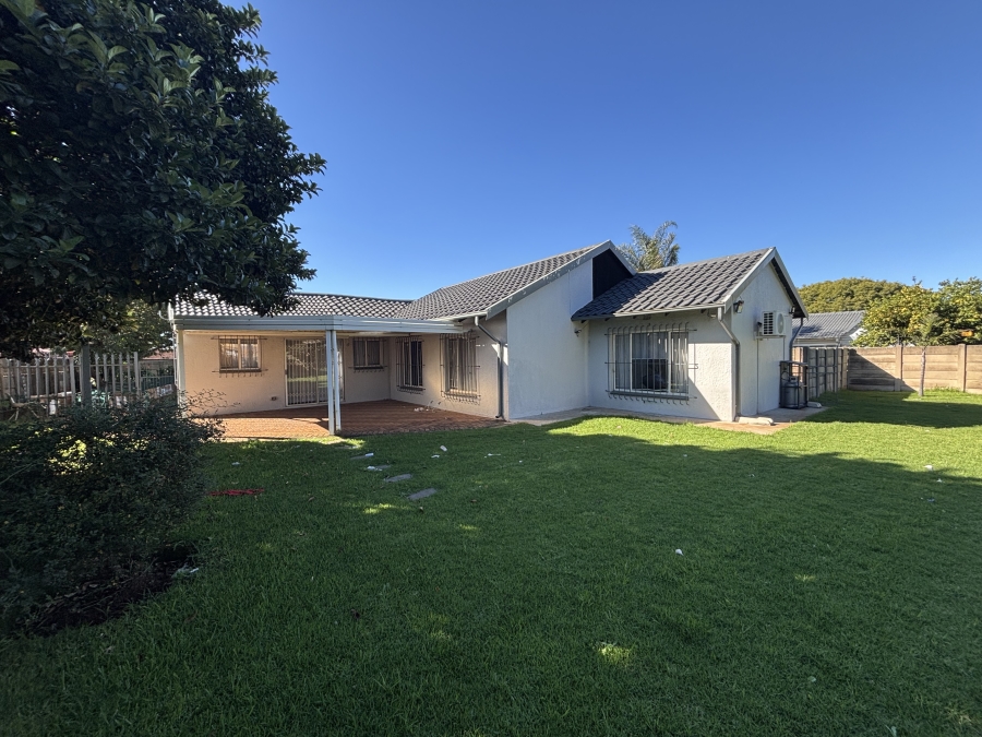 3 Bedroom Property for Sale in Ravenswood Gauteng