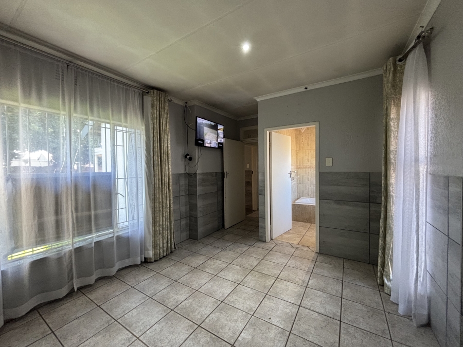 3 Bedroom Property for Sale in Ravenswood Gauteng