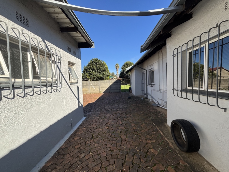 3 Bedroom Property for Sale in Ravenswood Gauteng