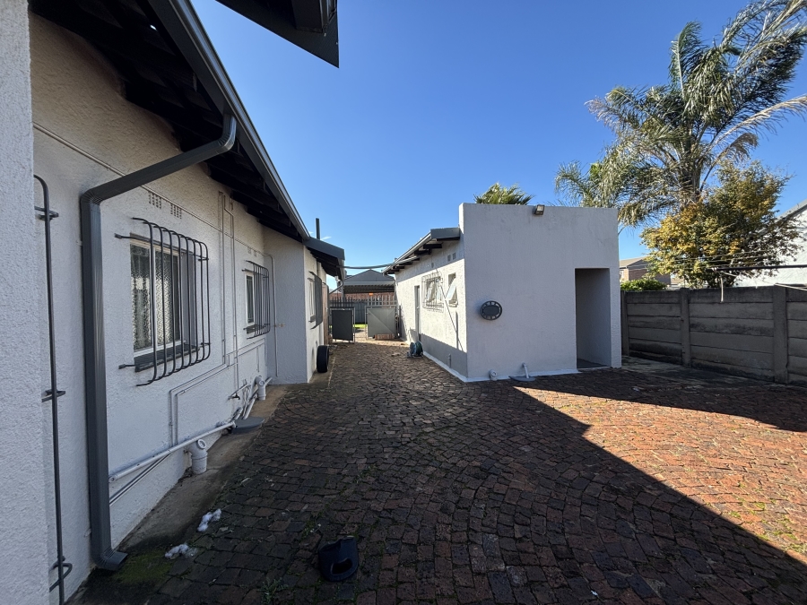 3 Bedroom Property for Sale in Ravenswood Gauteng
