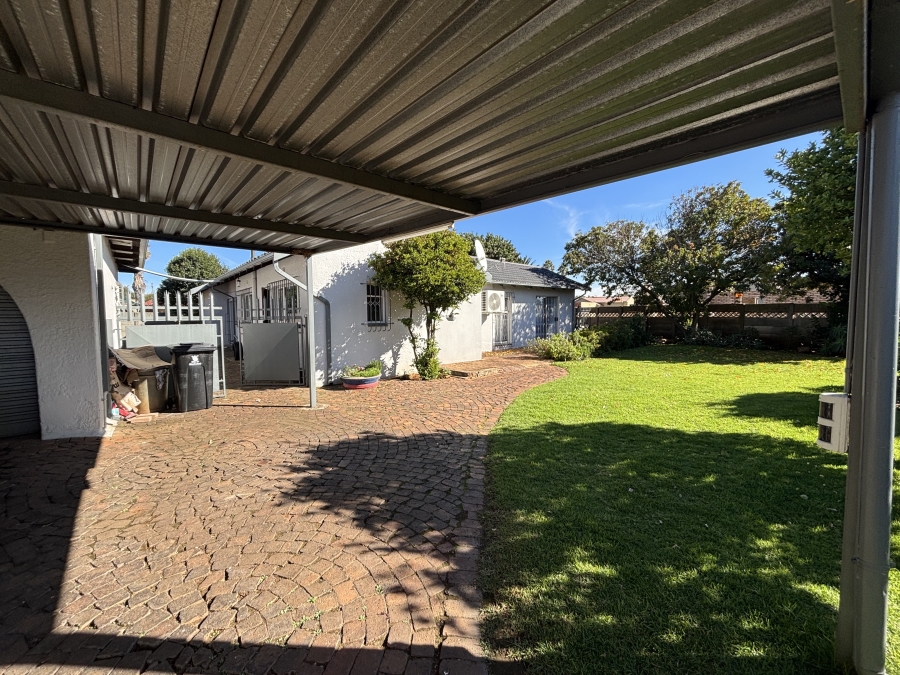 3 Bedroom Property for Sale in Ravenswood Gauteng