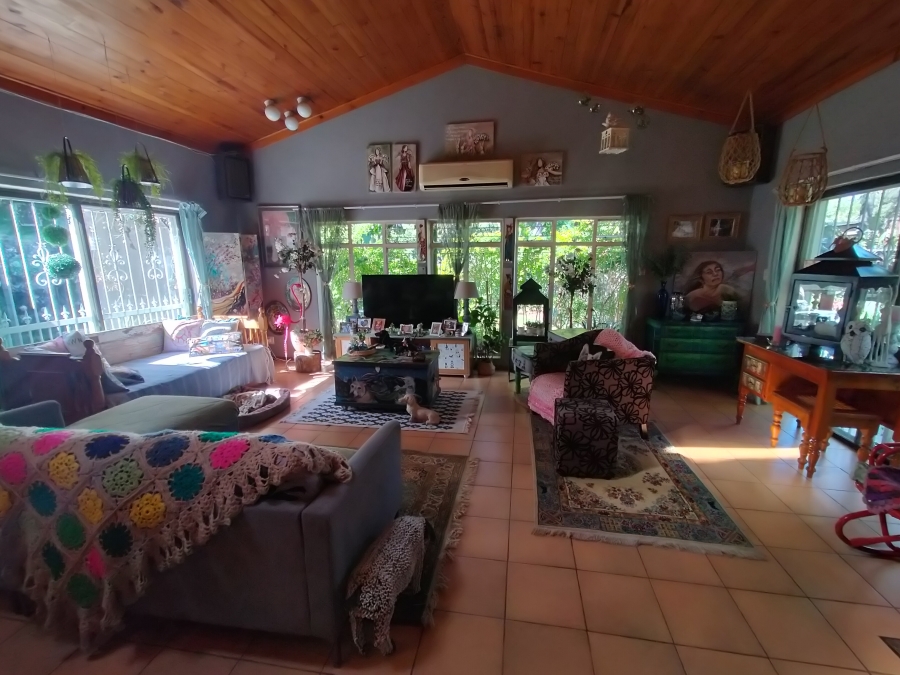 5 Bedroom Property for Sale in Pretoria North Gauteng