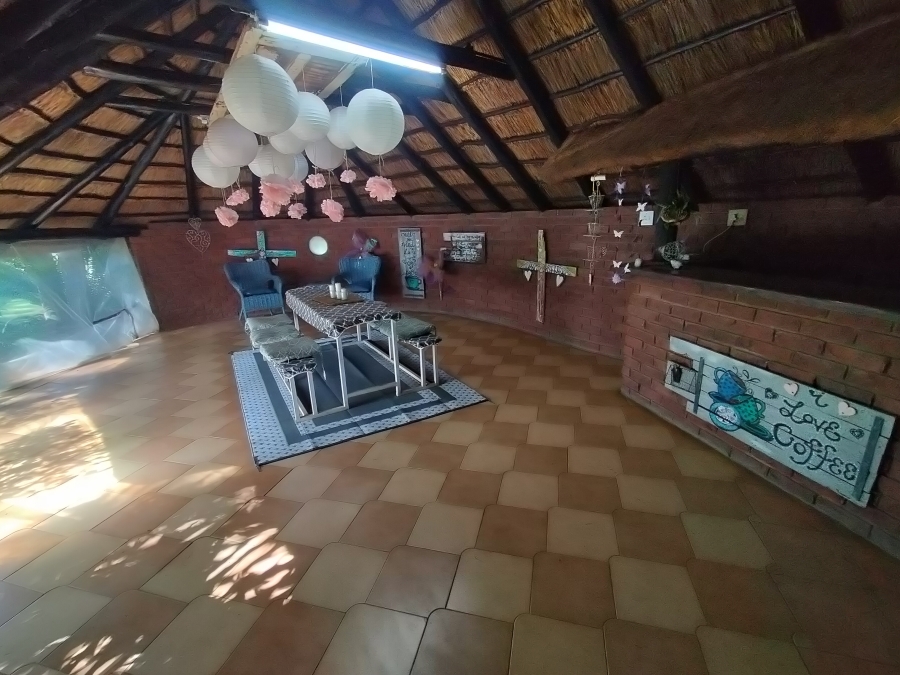 5 Bedroom Property for Sale in Pretoria North Gauteng
