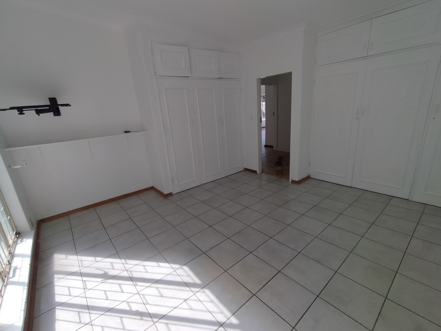 5 Bedroom Property for Sale in Pretoria North Gauteng