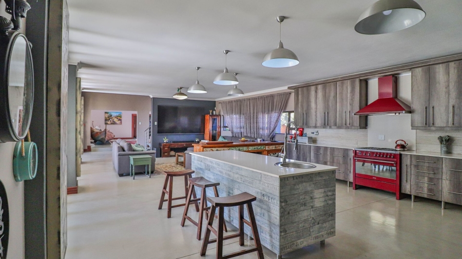 5 Bedroom Property for Sale in Rand Collieries Gauteng
