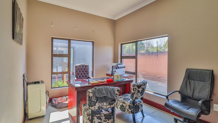 5 Bedroom Property for Sale in Rand Collieries Gauteng