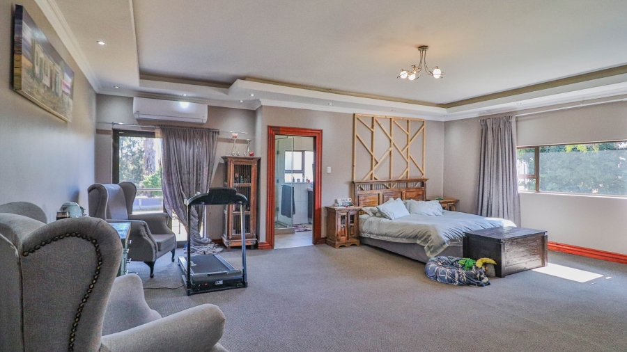 5 Bedroom Property for Sale in Rand Collieries Gauteng