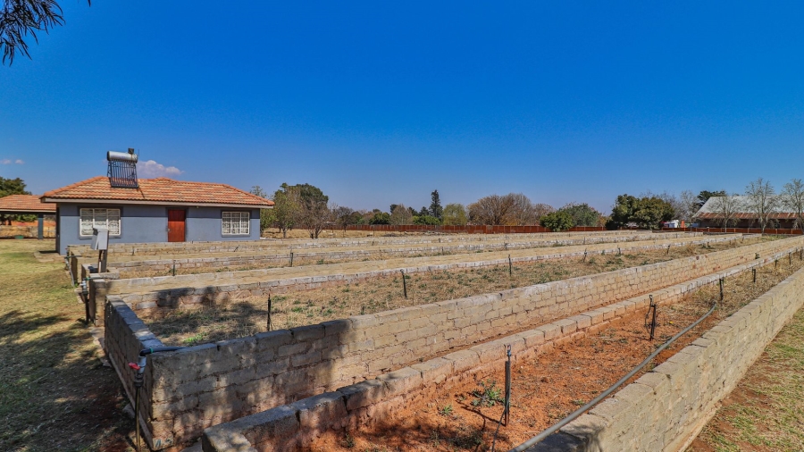 5 Bedroom Property for Sale in Rand Collieries Gauteng