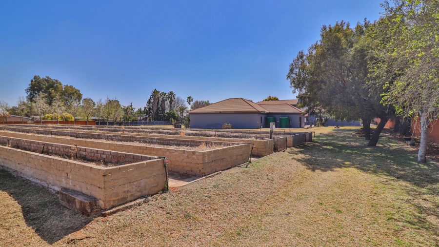 5 Bedroom Property for Sale in Rand Collieries Gauteng