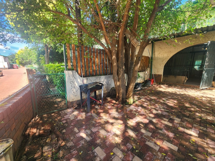3 Bedroom Property for Sale in Sinoville Gauteng