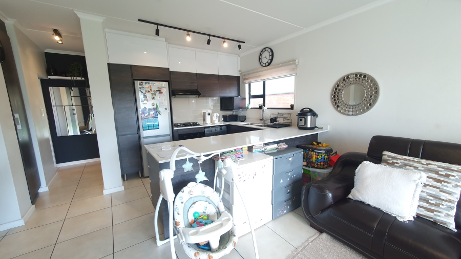 2 Bedroom Property for Sale in Oakdene Gauteng