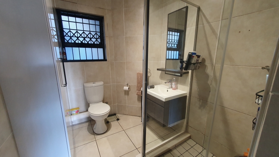 2 Bedroom Property for Sale in Oakdene Gauteng