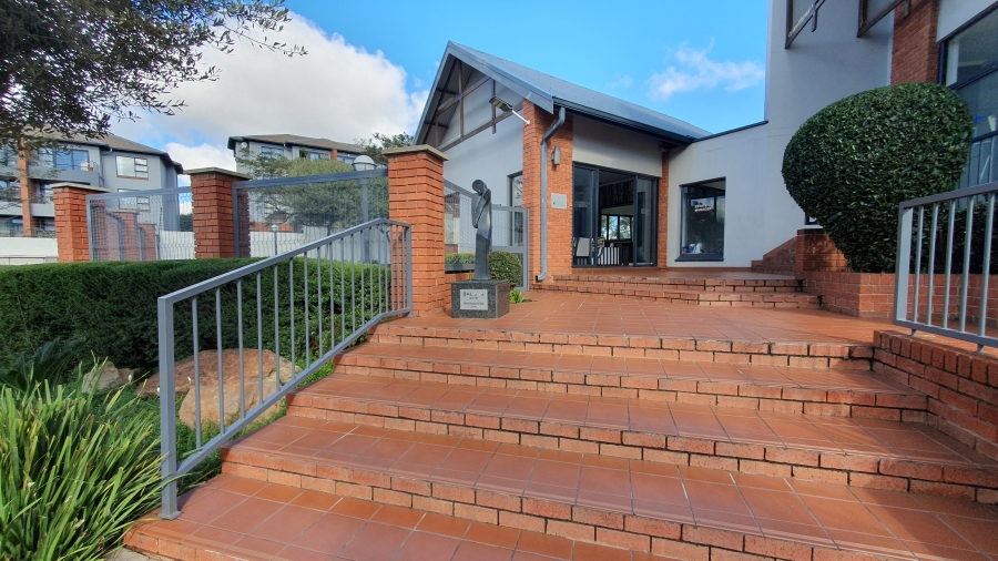 2 Bedroom Property for Sale in Oakdene Gauteng