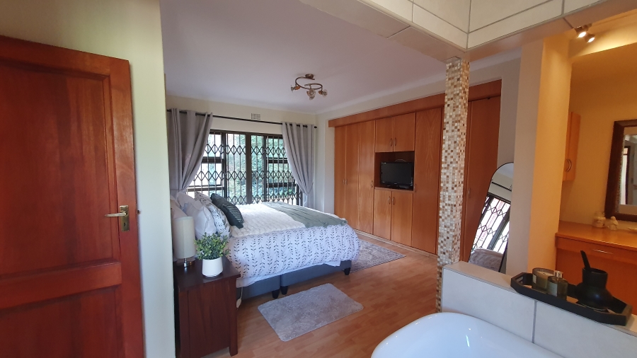 4 Bedroom Property for Sale in Glenvista Gauteng