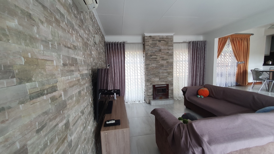 3 Bedroom Property for Sale in Glenvista Gauteng