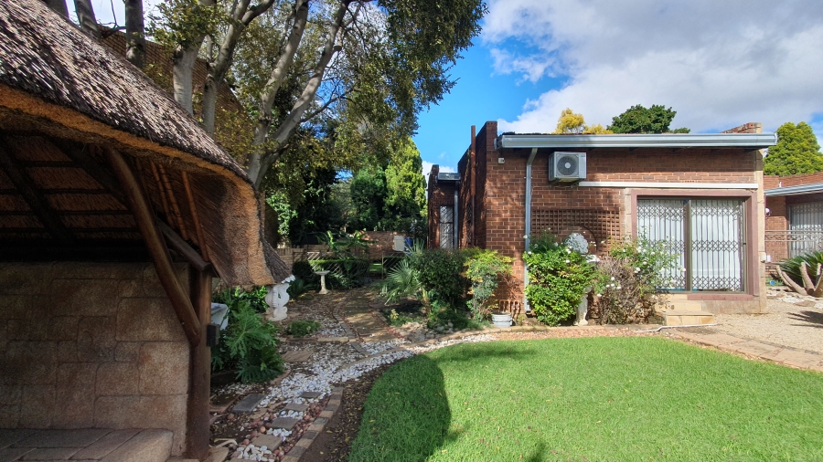 3 Bedroom Property for Sale in Glenvista Gauteng