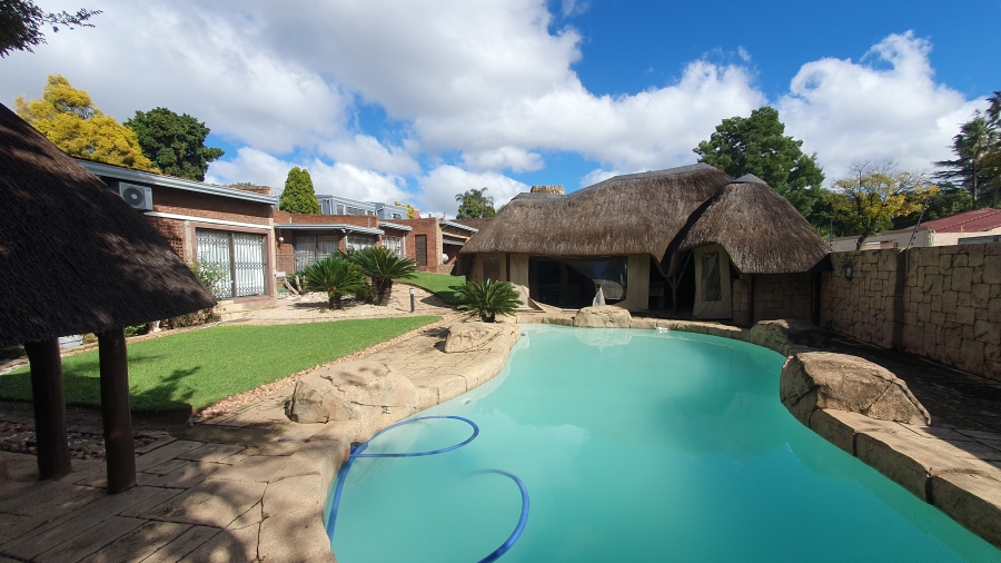 3 Bedroom Property for Sale in Glenvista Gauteng