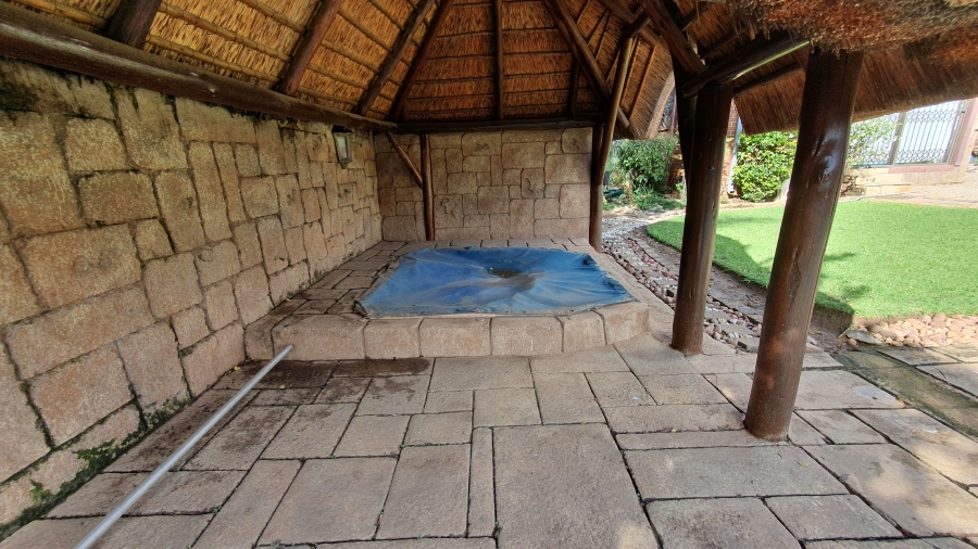 3 Bedroom Property for Sale in Glenvista Gauteng