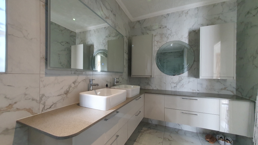 3 Bedroom Property for Sale in Glenvista Gauteng
