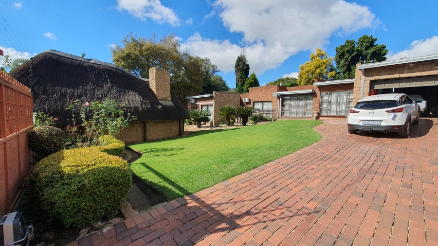 3 Bedroom Property for Sale in Glenvista Gauteng