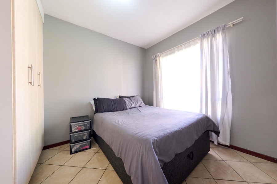 2 Bedroom Property for Sale in Erand Gardens Gauteng