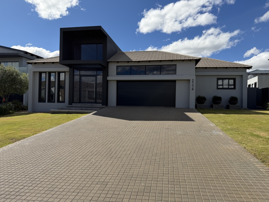 To Let 4 Bedroom Property for Rent in Eye of Africa Gauteng