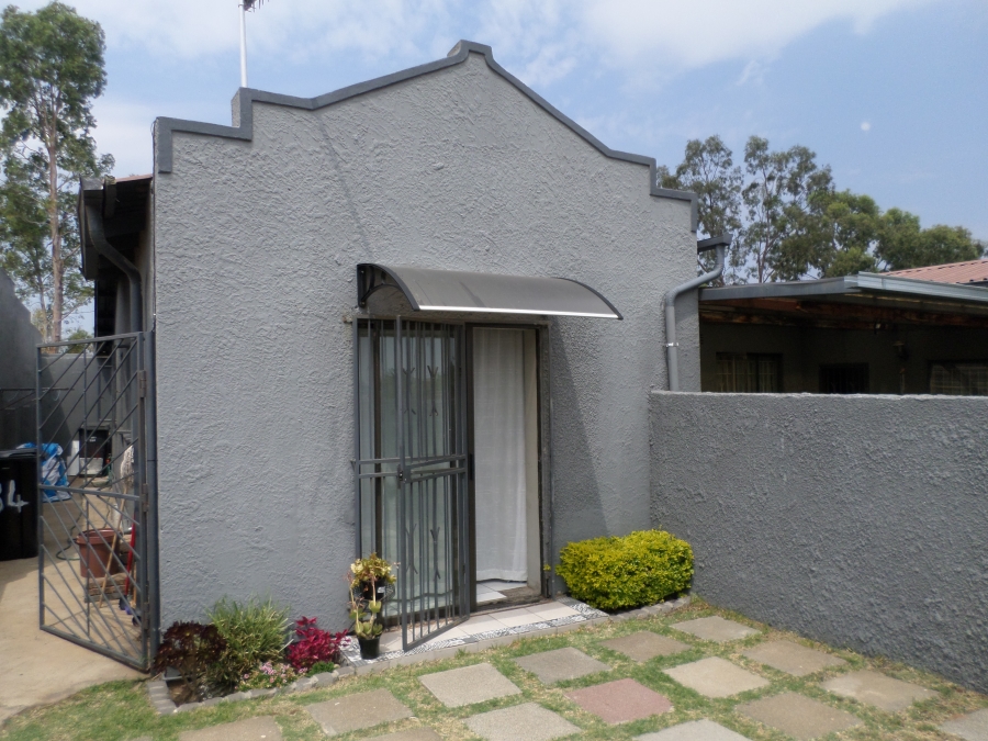 To Let 1 Bedroom Property for Rent in Riverlea Gauteng