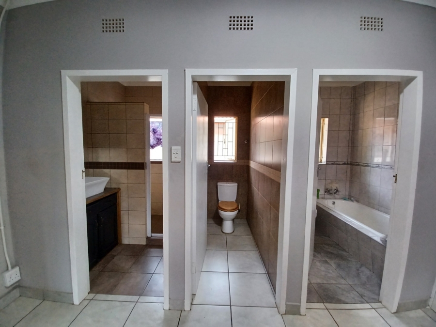 3 Bedroom Property for Sale in Vanderbijlpark SE 2 Gauteng