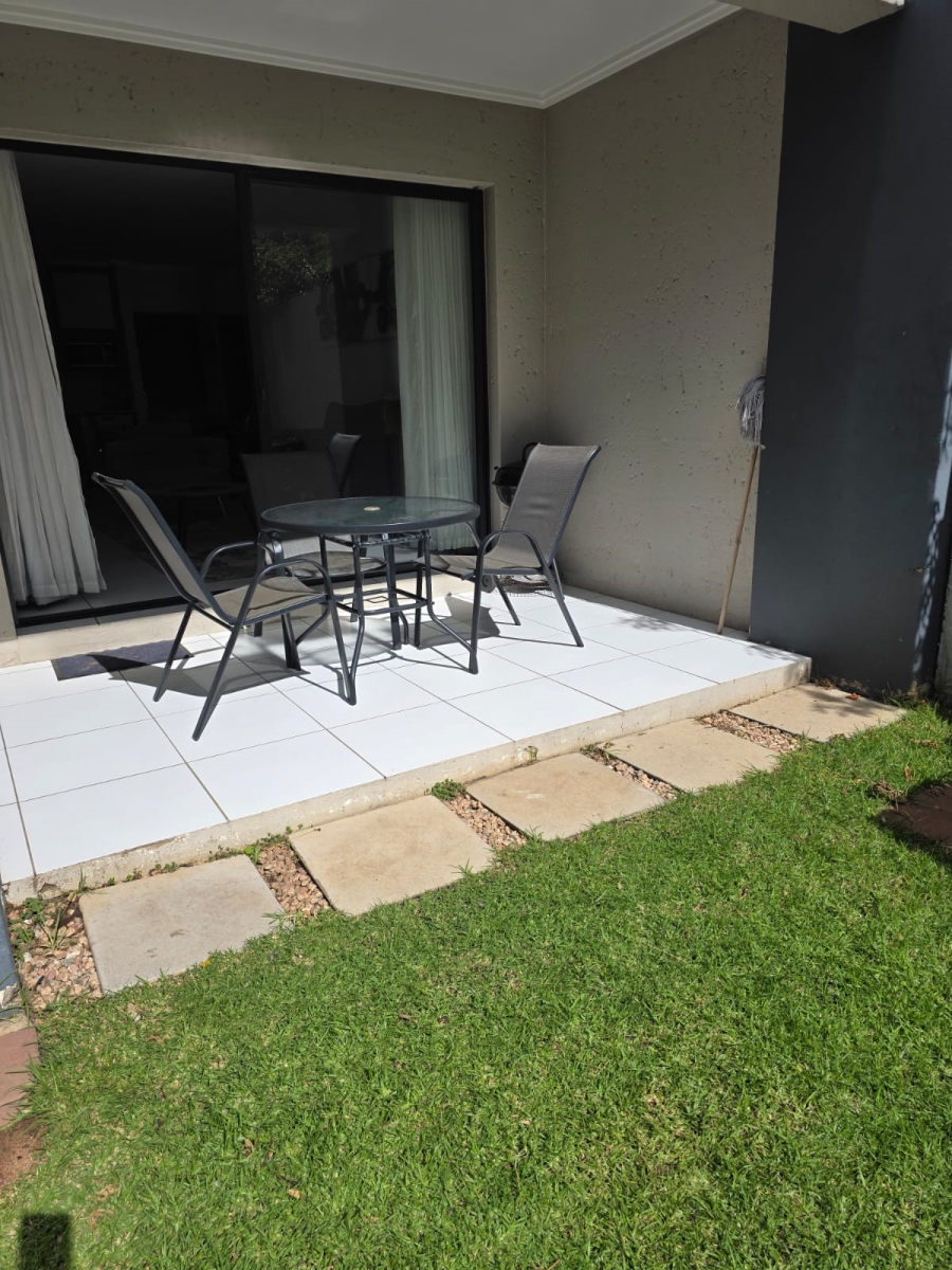 To Let 2 Bedroom Property for Rent in Fourways Gauteng