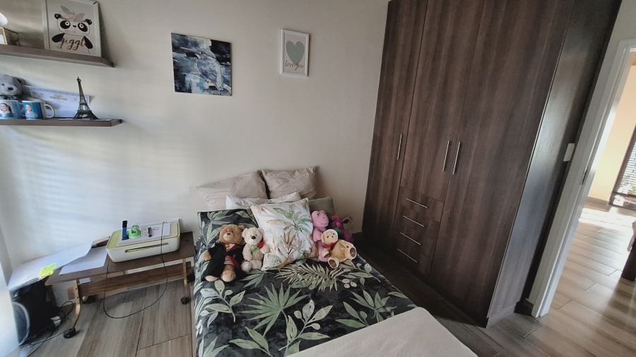 6 Bedroom Property for Sale in Villieria Gauteng
