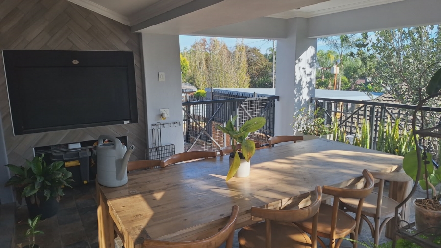 6 Bedroom Property for Sale in Villieria Gauteng