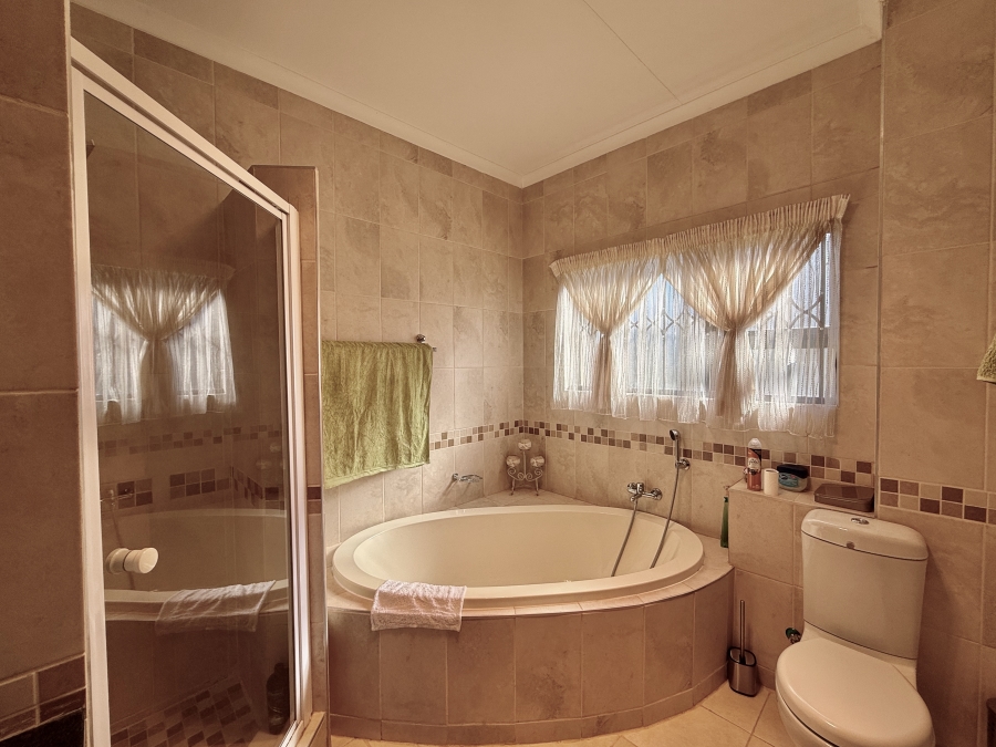 3 Bedroom Property for Sale in The Meadows Gauteng
