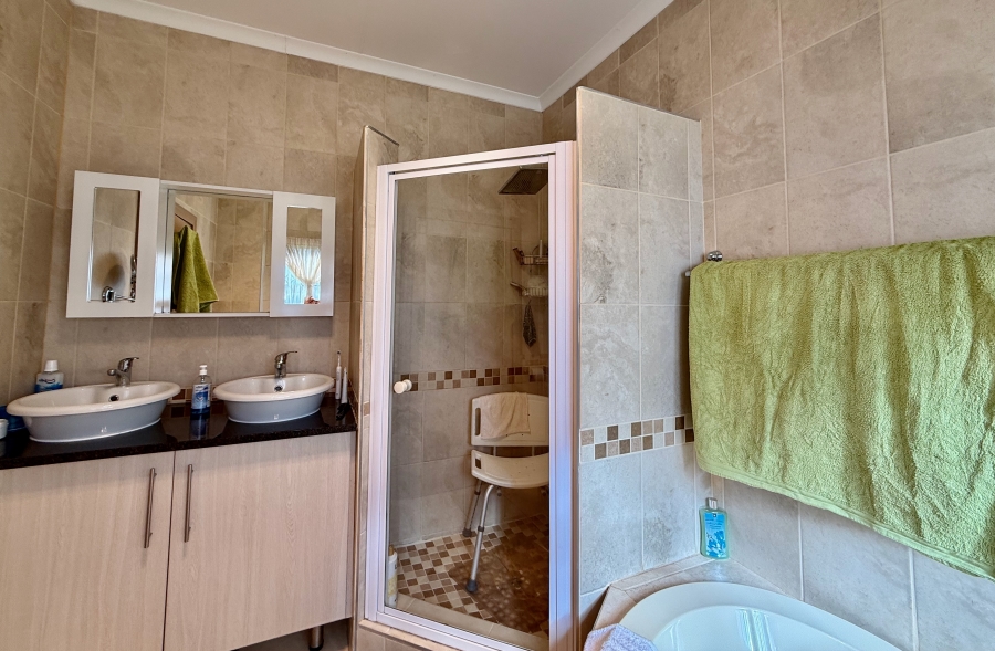 3 Bedroom Property for Sale in The Meadows Gauteng