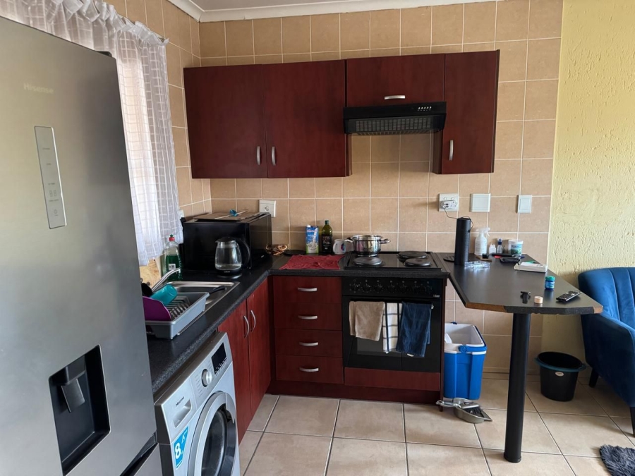 1 Bedroom Property for Sale in Ormonde View Gauteng