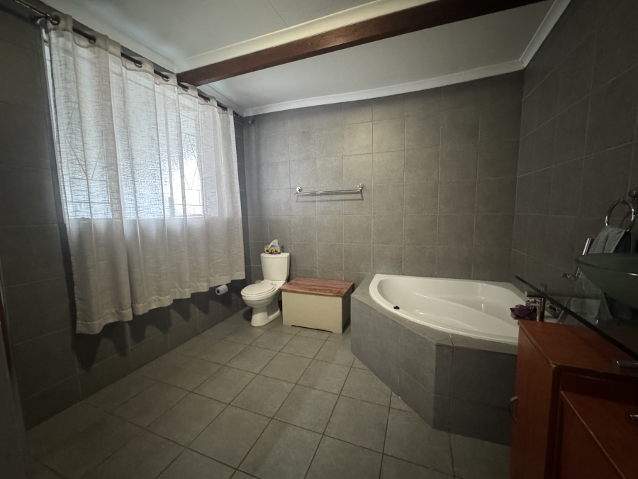 3 Bedroom Property for Sale in Randhart Gauteng