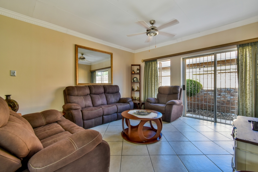 4 Bedroom Property for Sale in Moreleta Park Gauteng