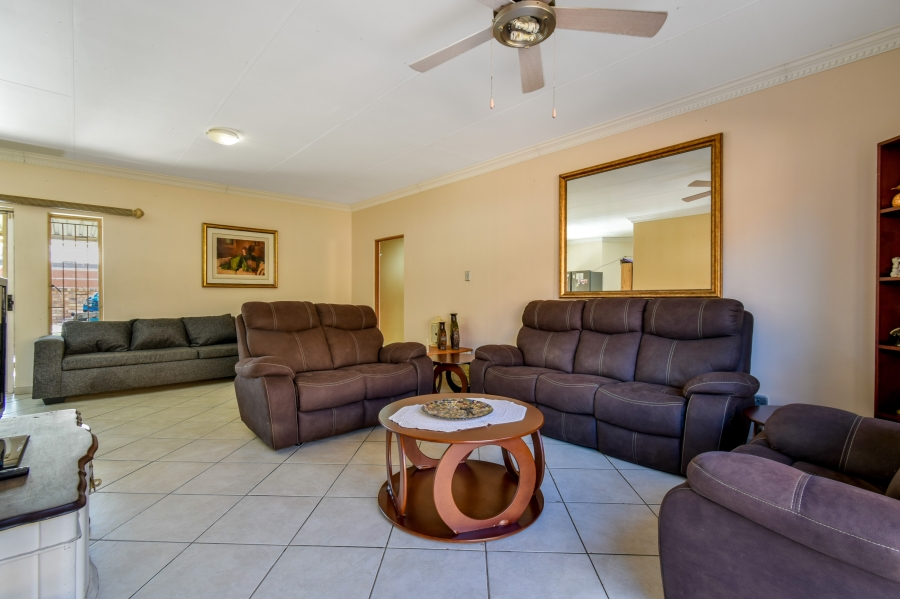4 Bedroom Property for Sale in Moreleta Park Gauteng
