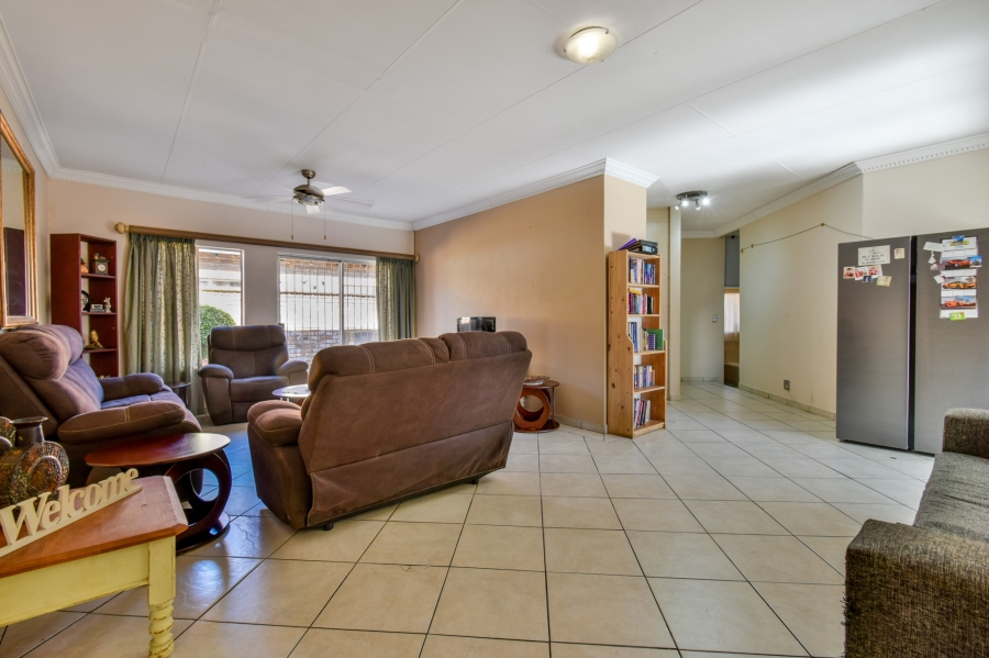 4 Bedroom Property for Sale in Moreleta Park Gauteng