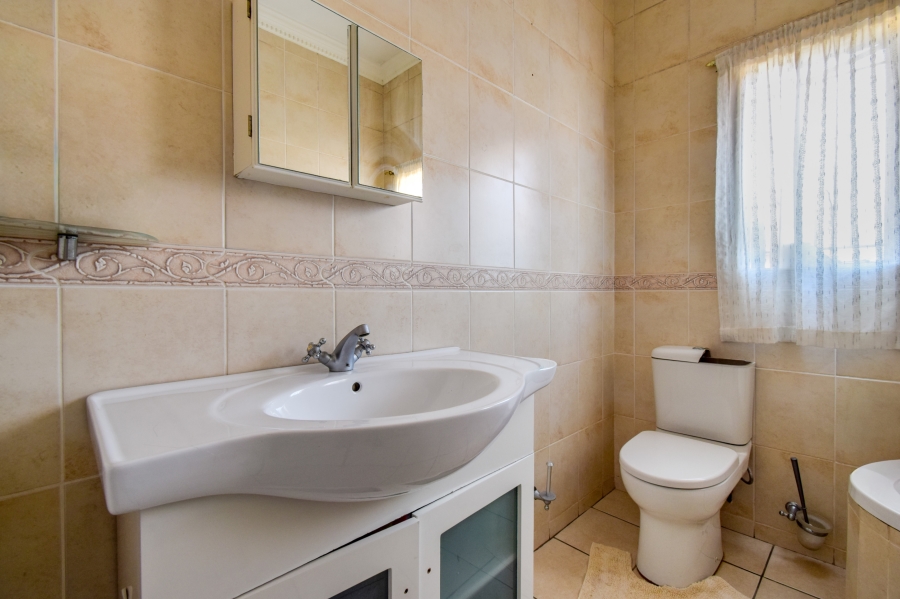 4 Bedroom Property for Sale in Moreleta Park Gauteng