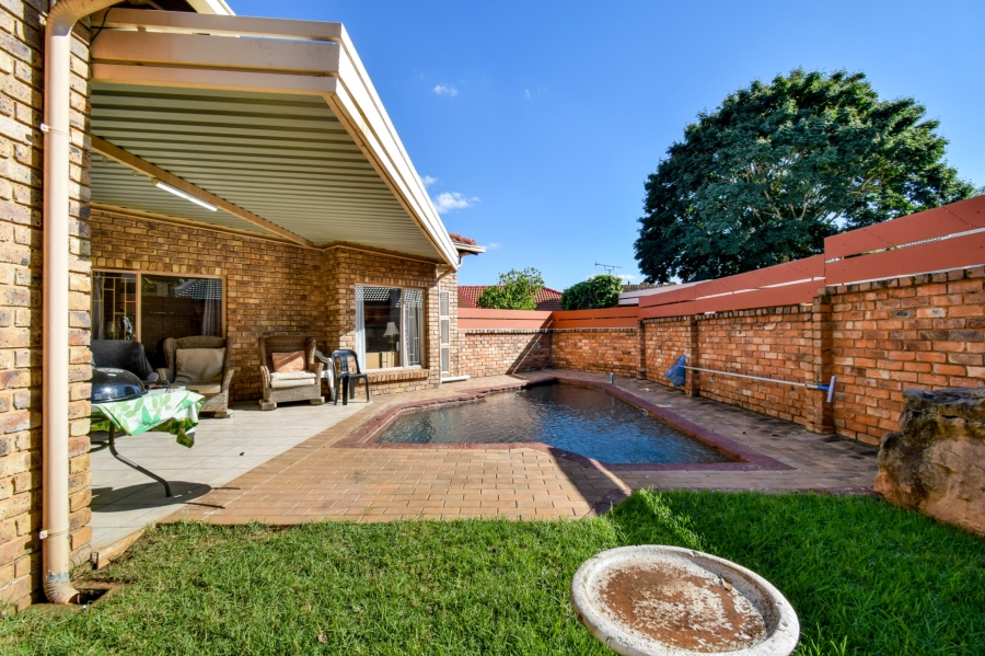 4 Bedroom Property for Sale in Moreleta Park Gauteng