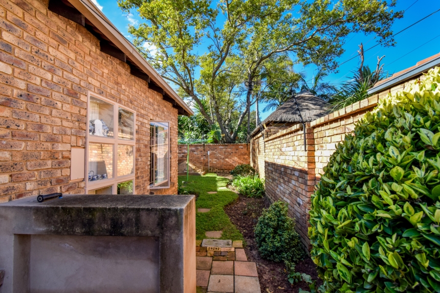 4 Bedroom Property for Sale in Moreleta Park Gauteng
