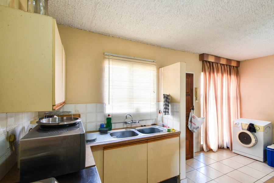2 Bedroom Property for Sale in Garsfontein Gauteng