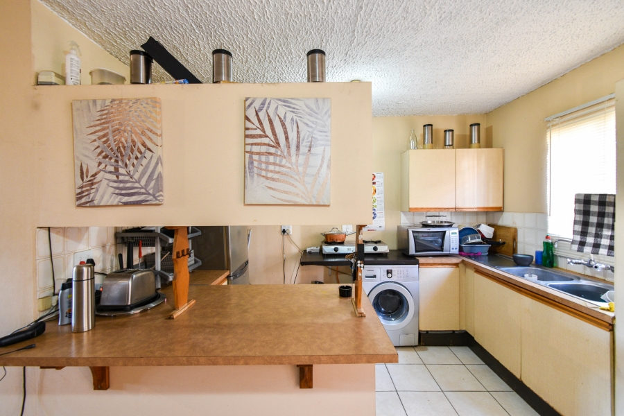 2 Bedroom Property for Sale in Garsfontein Gauteng