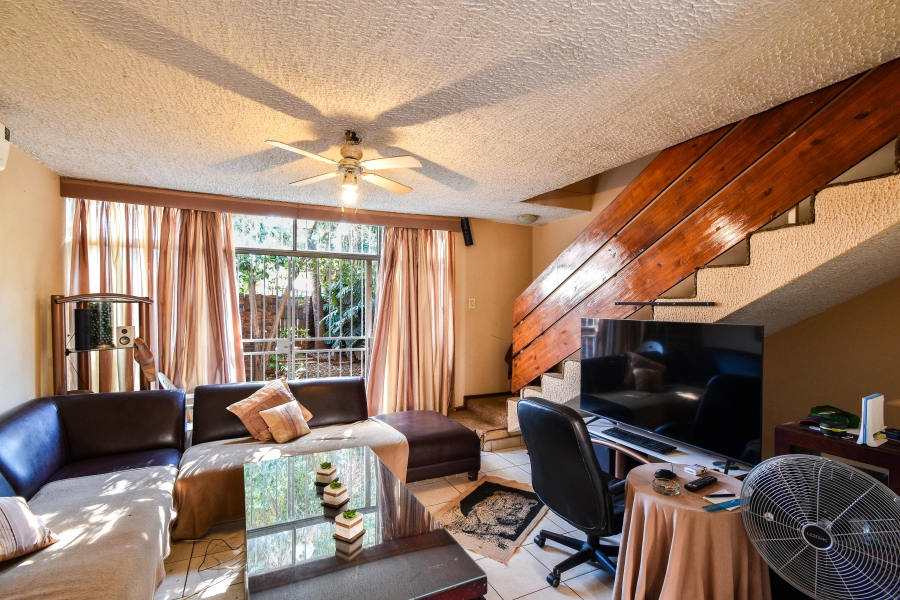 2 Bedroom Property for Sale in Garsfontein Gauteng