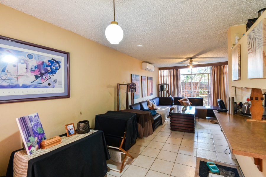 2 Bedroom Property for Sale in Garsfontein Gauteng