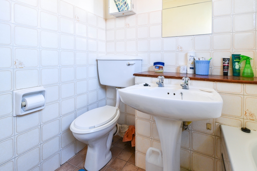 2 Bedroom Property for Sale in Garsfontein Gauteng
