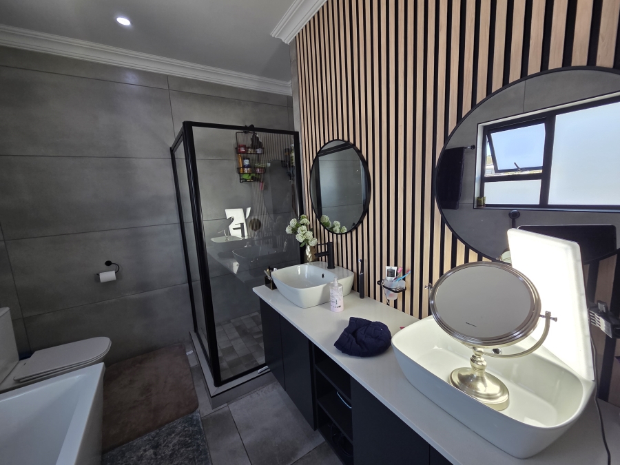 4 Bedroom Property for Sale in Montana Gauteng