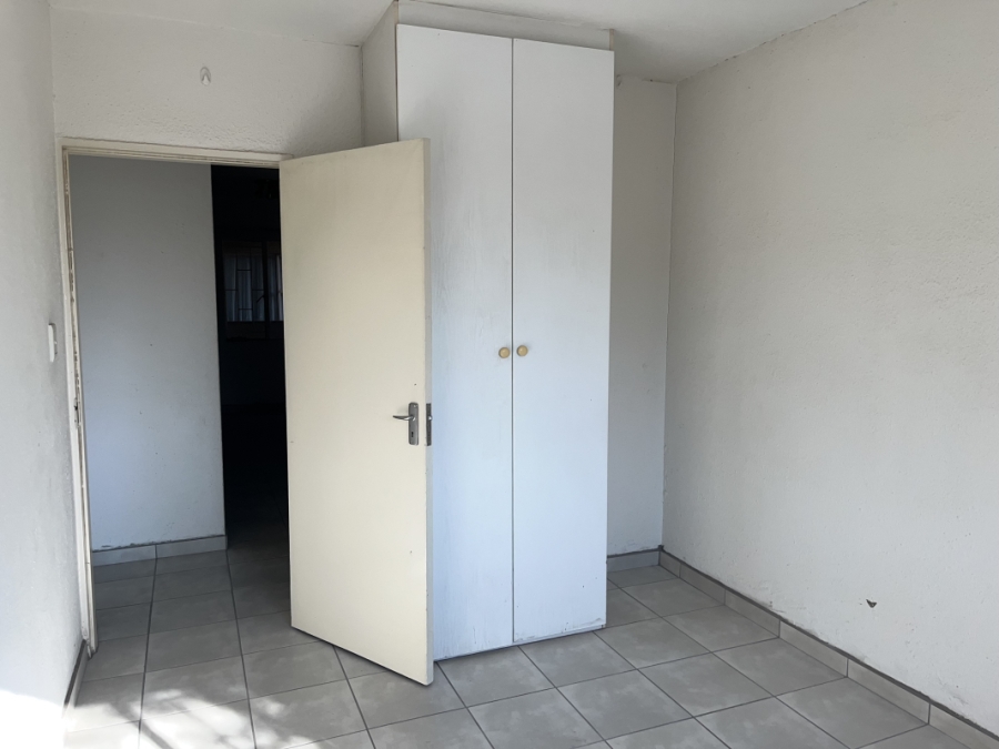 2 Bedroom Property for Sale in Edenvale Central Gauteng